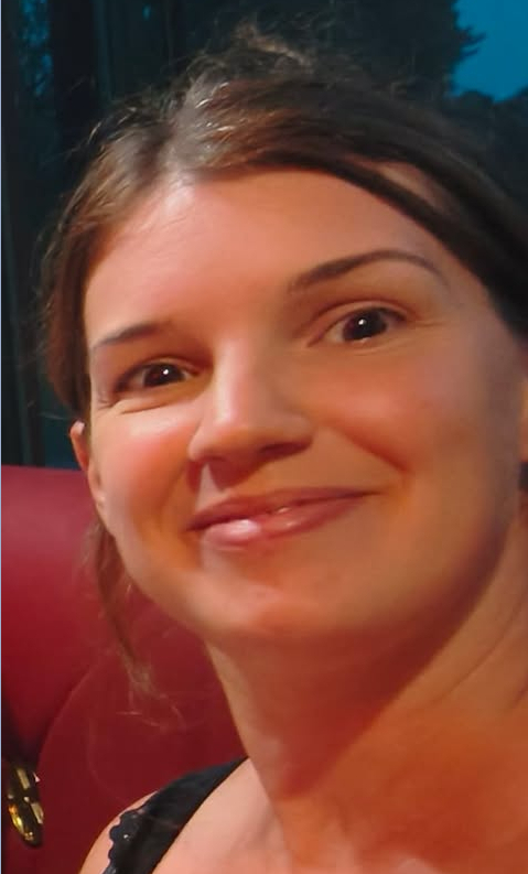 Emeline, témoin de Claire